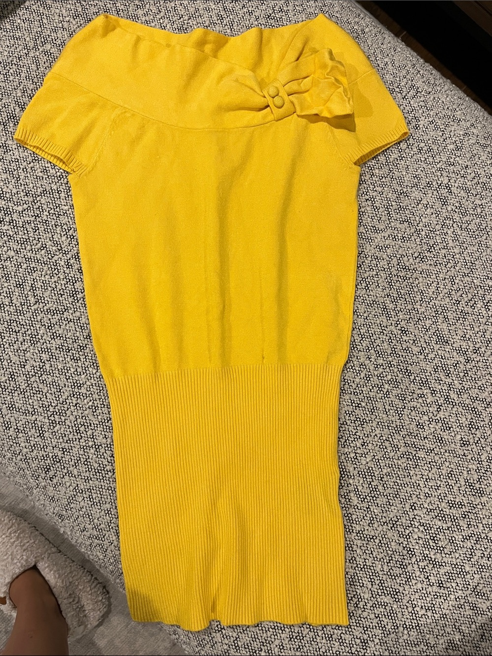 Yellow Knit boat neck Bow Detail top